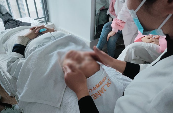探索drjane韓國皮膚管理加盟店，了解如何打造健康美肌